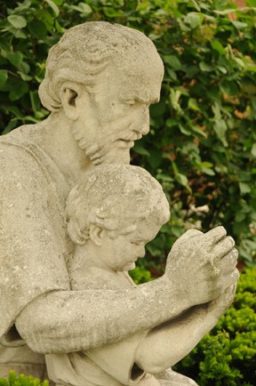 joseph st statue jesus catholic dayton church ohio garden